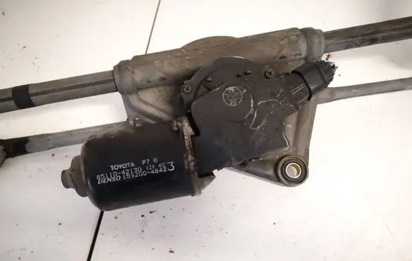 Toyota RAV 4 (XA20) Wiper motor 8511042130 85110-42130