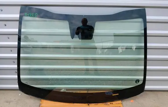KIA Xceed Front windscreen/windshield window