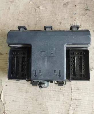 Ford Mondeo MK V Fuse box set 20373444 G2811MADE FG9T14A067RA