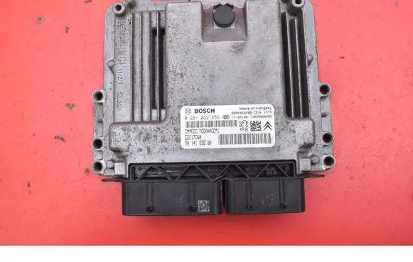 Peugeot 308 Engine control unit/module ECU 9814182680