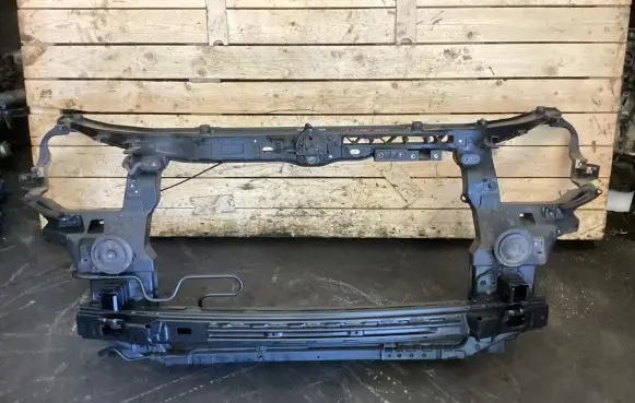 Hyundai Santa Fe Radiator support slam panel