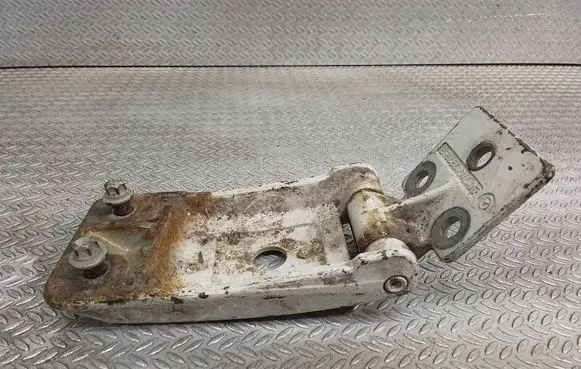 Mercedes-Benz Sprinter W901 W902 W903 W904 Rear door upper hinge 9017400737