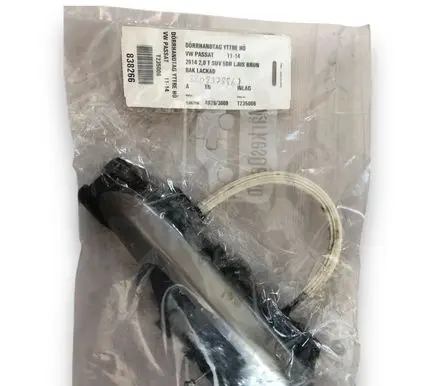 Volkswagen PASSAT B7 Loading door exterior handle/bracket 3C0837886J