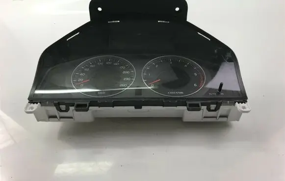 Volvo V70 Speedometer (instrument cluster) 31254535AA S1031
