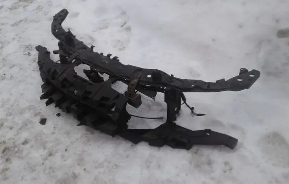 Renault Laguna III Top upper radiator support slam panel 625100001R