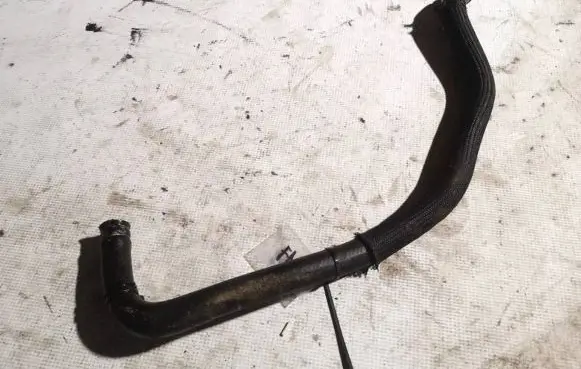 Ford Focus Engine coolant pipe/hose