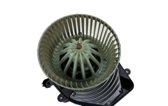 Audi A4 S4 B5 8D Heater fan/blower 8D1820021 740221233F