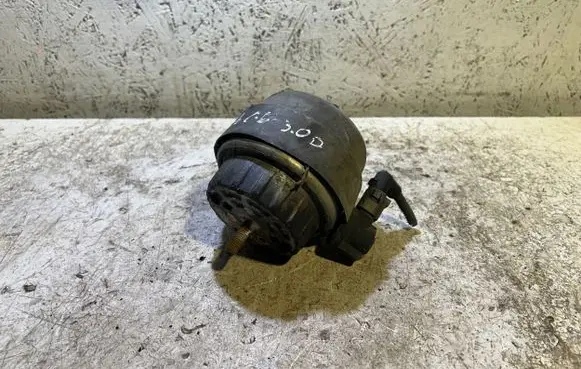 Audi A6 S6 C6 4F Engine mount bracket