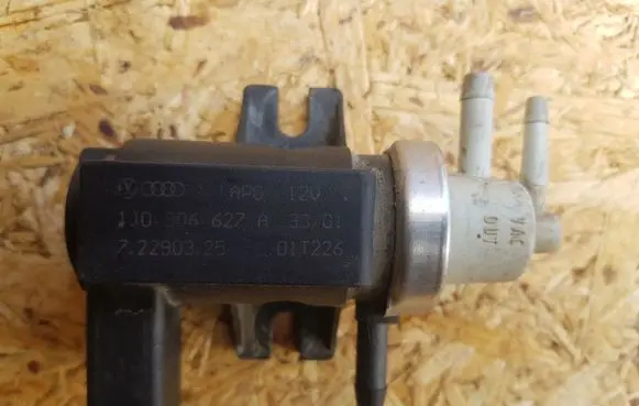 Seat Alhambra (Mk1) Turbo solenoid valve 1J0906627A