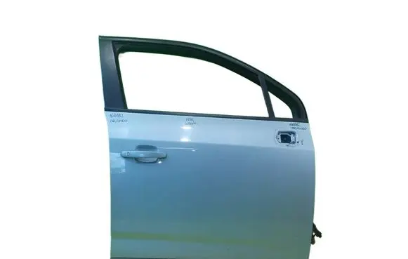 Chevrolet Orlando Front door PRZOD PRAWE