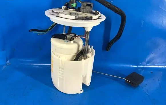 Lincoln MKZ II Fuel filter DG939H307AE