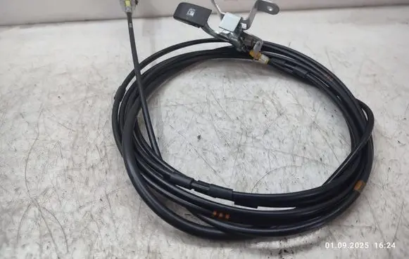 Mazda CX-5 Fuel cap flap release cable 