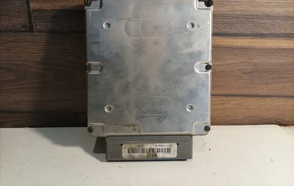 Ford Galaxy Engine control unit/module 95VW12A650HE