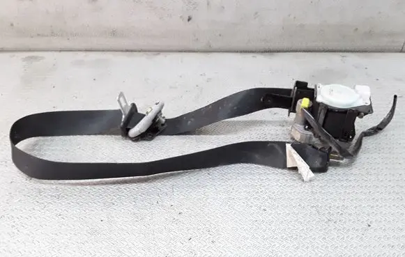 Mazda MPV Front seatbelt