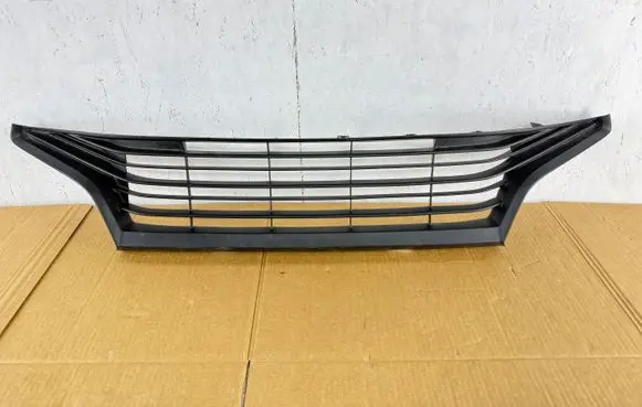 Toyota Yaris XP210 Front bumper lower grill 531120D810