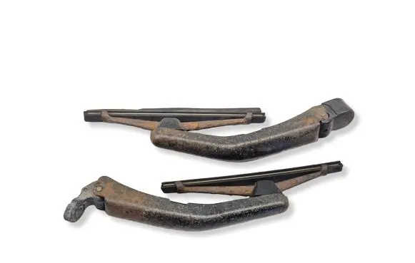 Volvo XC70 Headlight wiper blade 