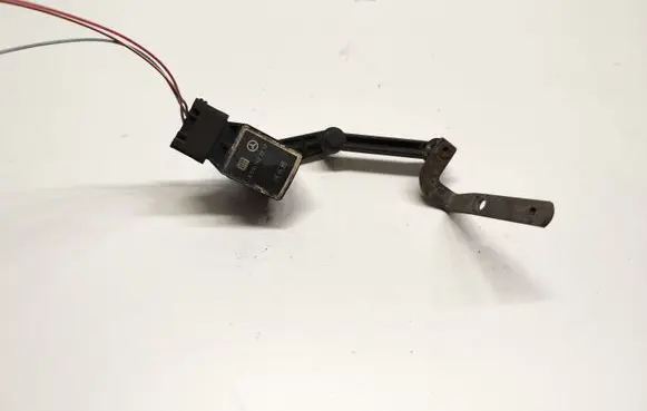 Mercedes-Benz GL X164 Air suspension front height level sensor A0105427717