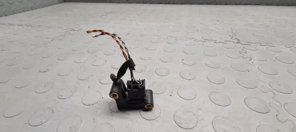 BMW 7 E65 E66 Airbag deployment crash/impact sensor 6977398 000723 150206