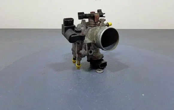 Toyota Yaris Verso Throttle body valve