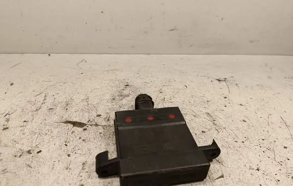 BMW 7 F01 F02 F03 F04 Current control relay 9153418