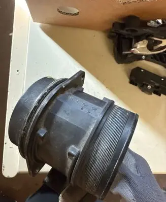 Volvo XC90 Mass air flow meter PBTGF30