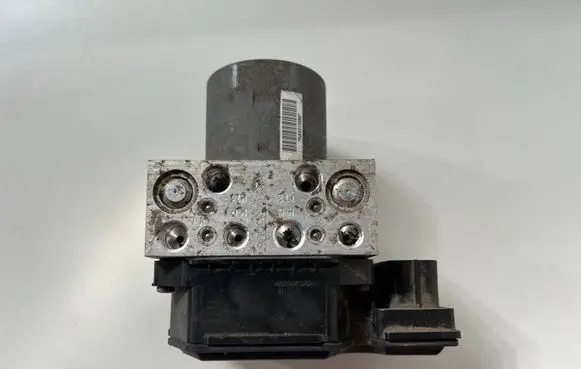Volkswagen PASSAT B7 ABS Pump 3AA614109AC 17654043 54085622R