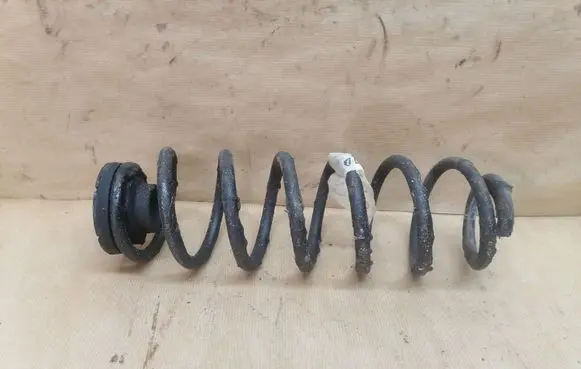 Volkswagen Polo V 6R Rear coil spring