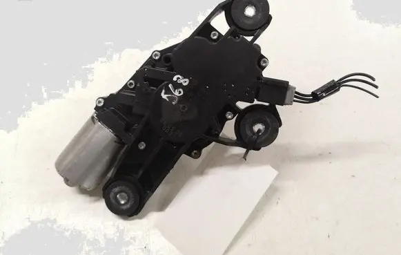 Ford Focus Rear window wiper motor 0390201823