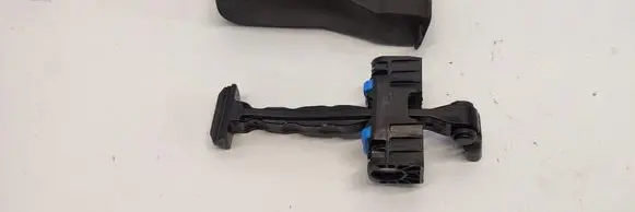 Volkswagen Tiguan Front door check strap stopper 5NA837267