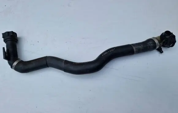 BMW 1 F20 F21 Engine coolant pipe/hose 8514077