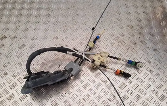 Citroen C5 Aircross Gear shift cable linkage 00136577