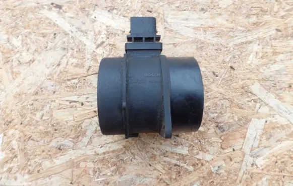 Jeep Grand Cherokee (WK) Mass air flow meter F00C2G7006