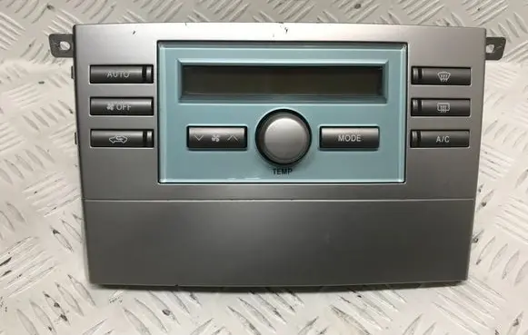 Toyota Corolla Verso E121 Air conditioner control unit module 559020F010 559000F030