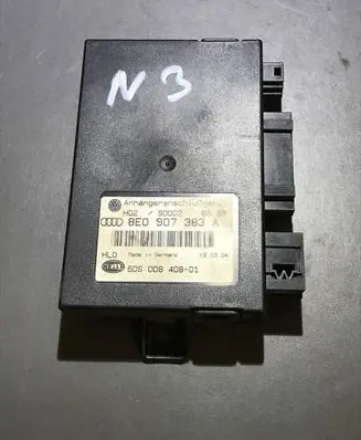 Volkswagen Touareg I Tow bar trailer control unit/module 8E0907383A 5DS00840801 S0002