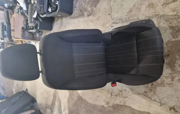 Citroen C4 II Front driver seat 
