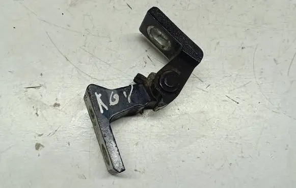 Volkswagen Tiguan Rear door upper hinge 5N0831401
