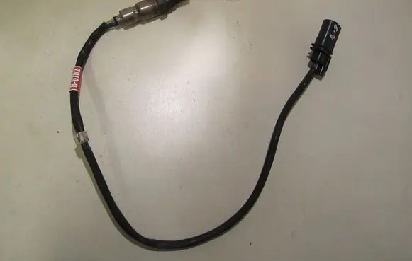 Volkswagen PASSAT B8 Lambda probe sensor 04L906262A