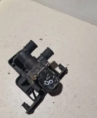 BMW 5 E60 E61 Coolant heater control valve 6920226