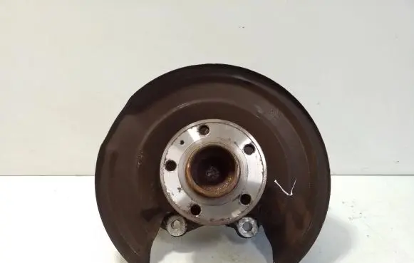 Volvo XC40 Rear wheel hub 32217484