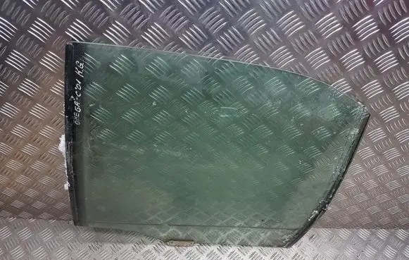 Opel Omega B2 Rear door window glass 
