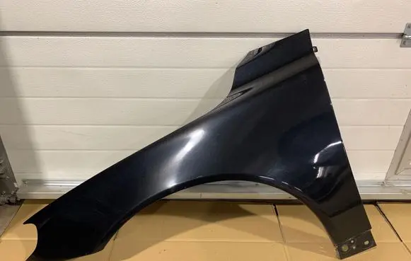 Volvo V70 Fender 
