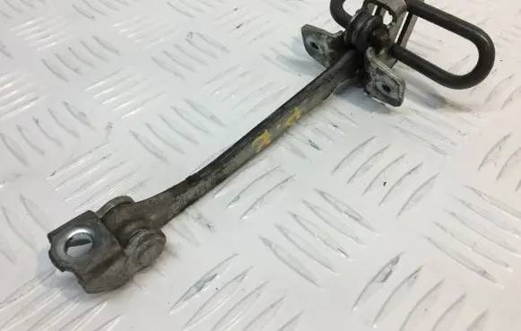 Opel Zafira A Front door check strap stopper 24434087