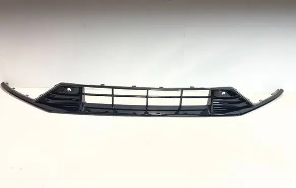 Volvo V60 Front bumper lower grill 32404374
