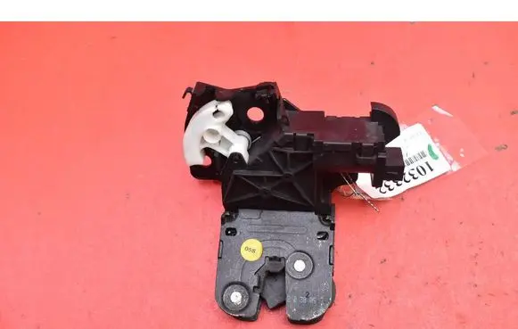 Audi A6 Allroad C5 Tailgate/trunk/boot lock/catch/latch 8P4827505B