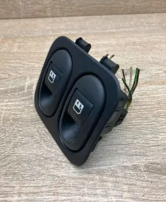 Peugeot 1007 Electric window control switch 96570331XT WITHPLUG