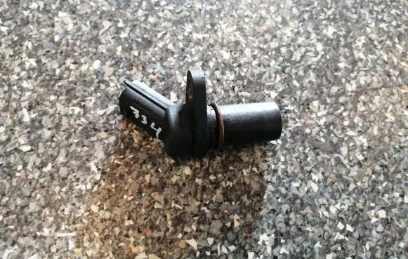 Chrysler Voyager Crankshaft position sensor 0281002315