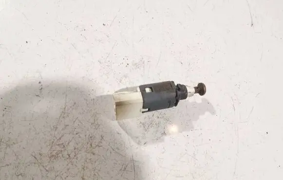 Renault Megane II Clutch pedal sensor 8200168238