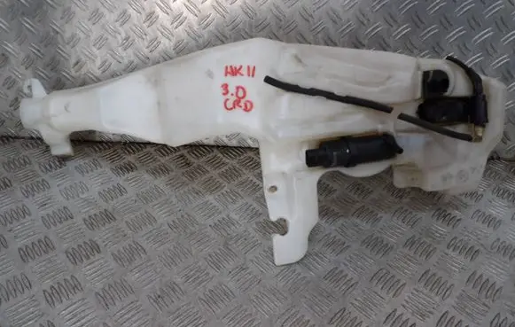 Jeep Grand Cherokee Windshield washer fluid reservoir/tank 