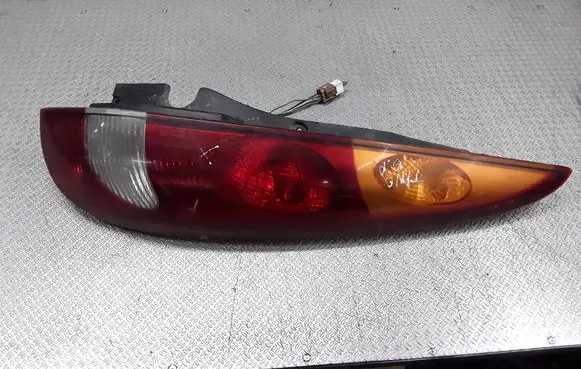 Nissan Almera Tino Rear/tail lights