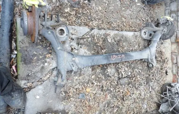 Seat Ibiza IV (6J,6P) Rear axle beam 